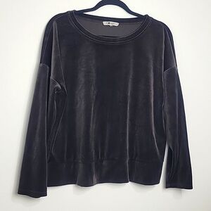 CABLE & GUAGE WOMEN'S SPORT VELOUR SWEATSHIRT BLACK SIZE LARGE